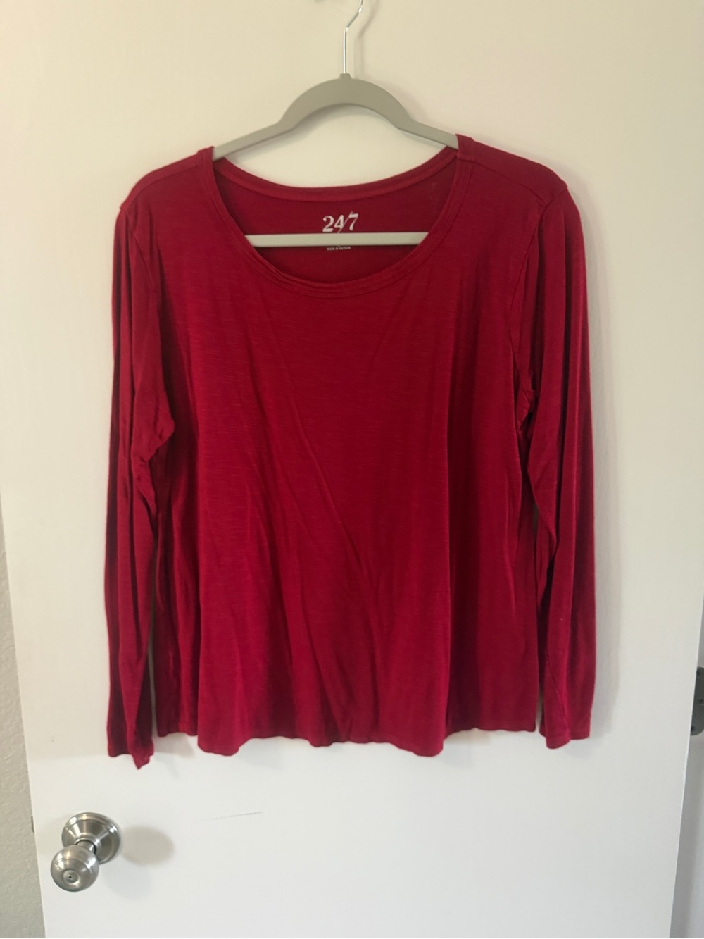 47 Women’s Long Sleeve Crewneck Top - Burgundy Red